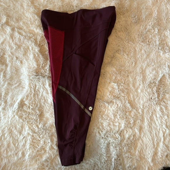 Lululemon Cropped Legging - Picture 6 of 8
